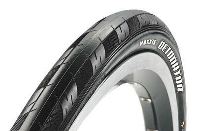 Maxxis plášť DETONATOR 26x1.25, kevlar